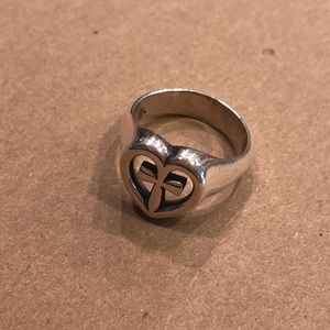 James Avery rg heart cross ring